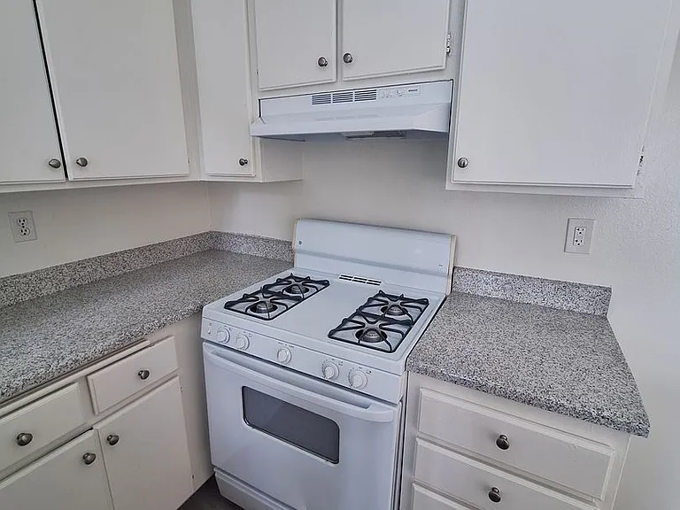 489 S Chatham Cir — Photo 20