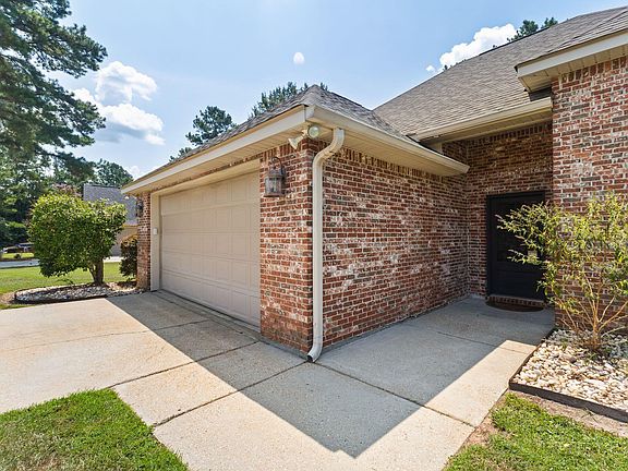 4th image of 10 Apalachee Dr