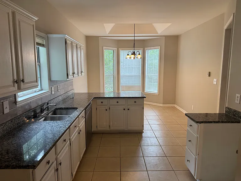 1201 Deer Trail Rd — Photo 6