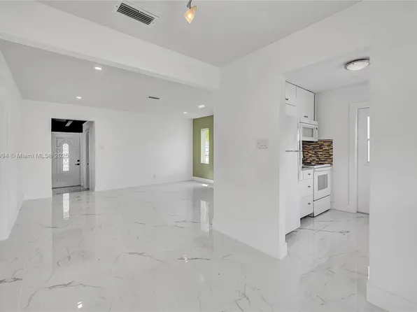 2421 Garfield St, Hollywood, FL 33020