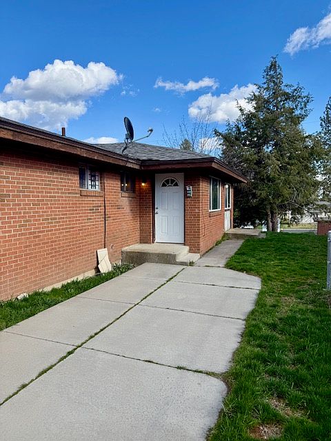 1st image of 1623 4th St