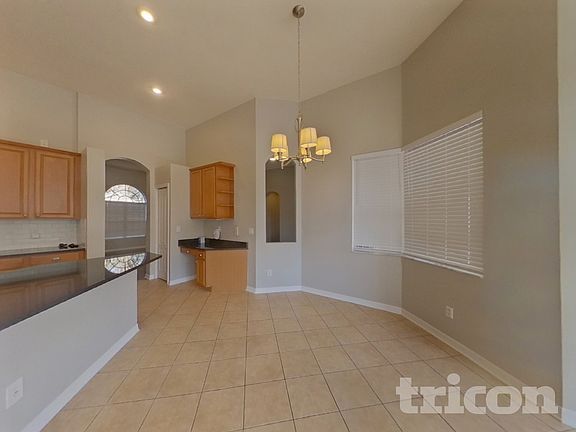 2nd image of 3412 Eastmonte Dr