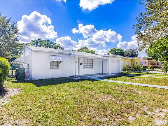 2nd image of 830 NW 126th St