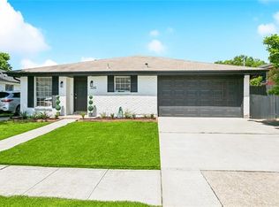 2218 Neyrey Dr, Metairie, LA 70001