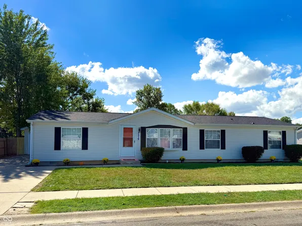 3319 Fall Valley Dr, Columbus, IN 47203