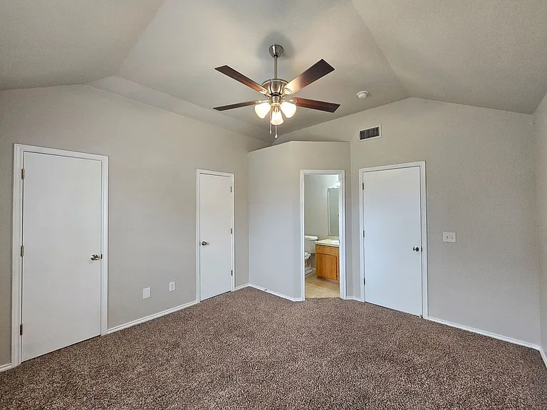 4005 Nadine Dr #D — Photo 9