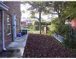 5th image of 2517 NW 9th Ter