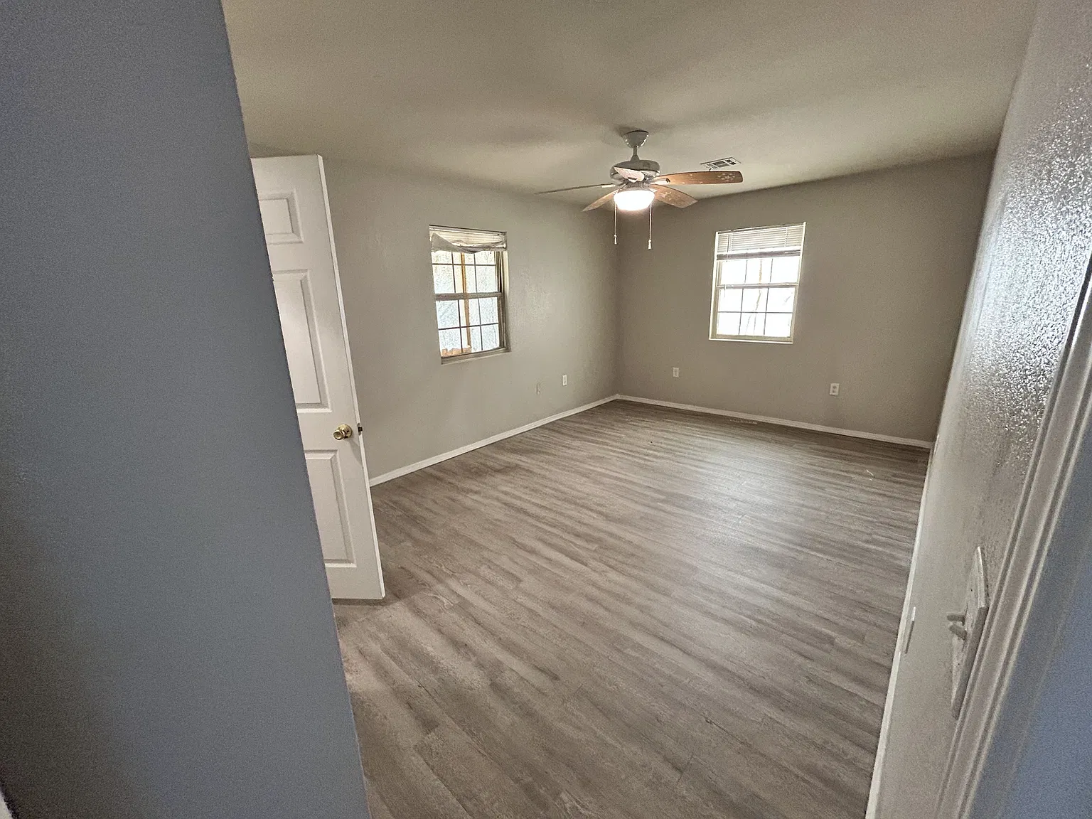 2 bed, 1200 sqft, $1,100 — Photo 2