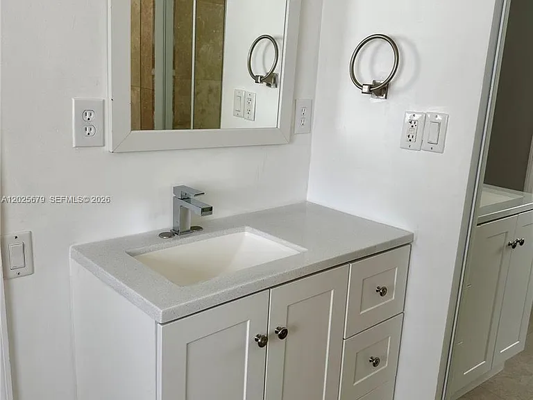 20301 NW 34th Ave — Photo 10