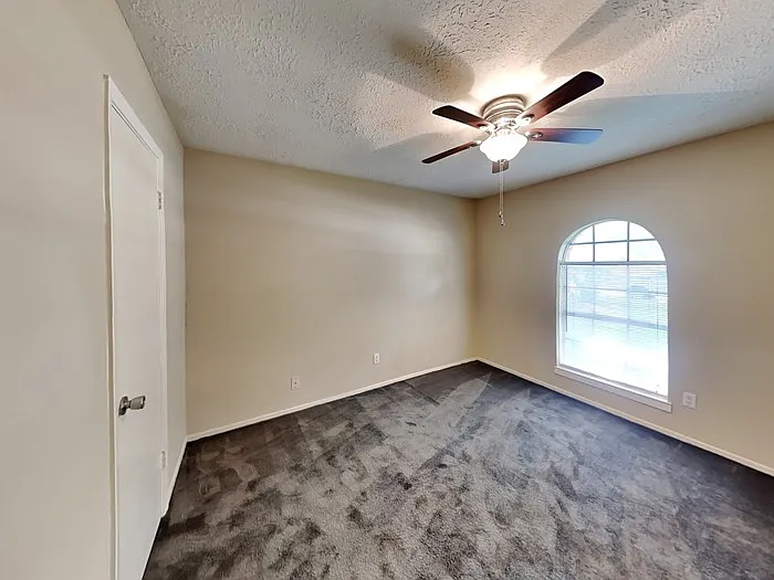 16627 Blackhawk Blvd — Photo 14