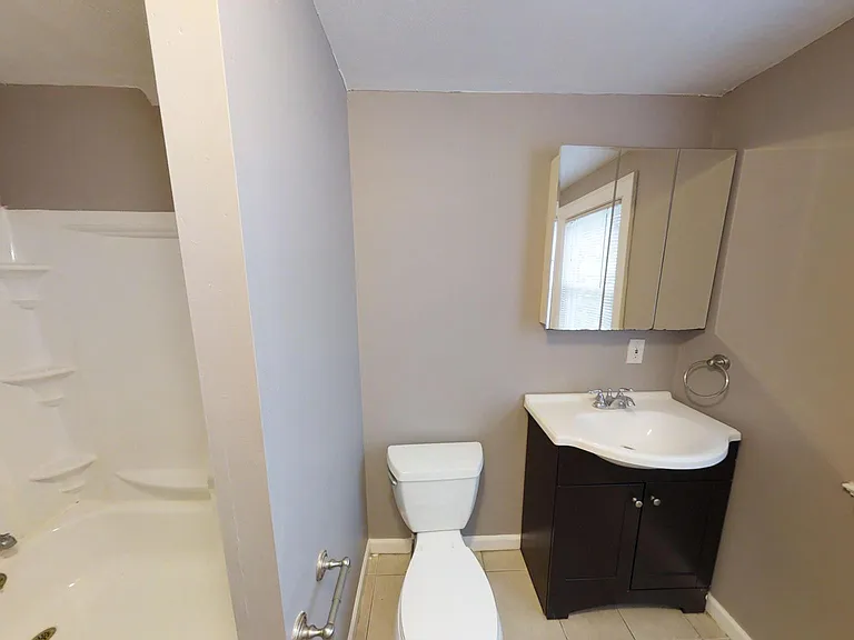 1005 E Colvin St #1 — Photo 16