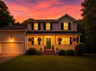 394 Westmoreland Ln, Kingstown, RI 02874