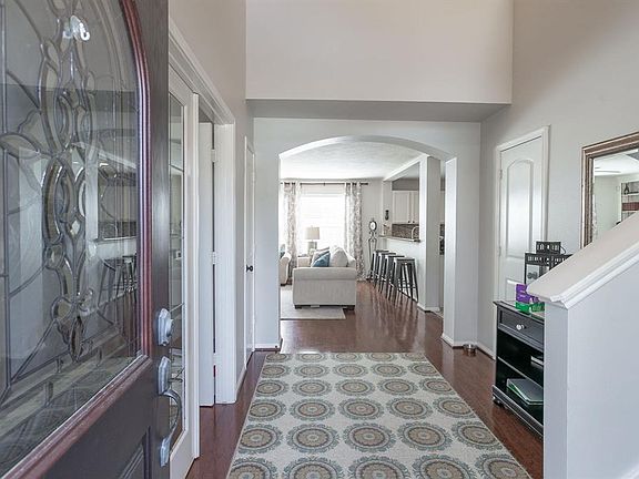 3rd image of 4918 Carrington Ct