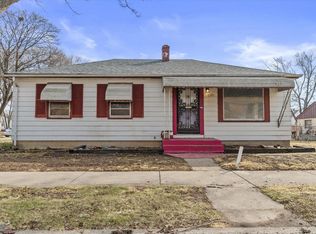 2101 West Fairmount AVENUE, Milwaukee, WI 53209