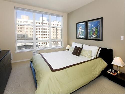 3rd image of 821 Folsom St APT 516