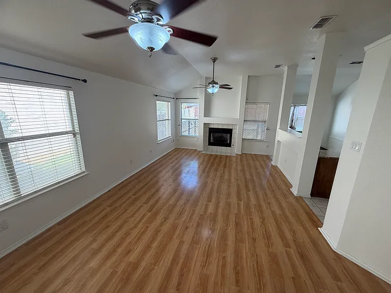 12933 Honey Locust Cir — Photo 3