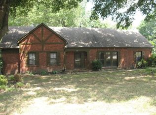 2102 Kirby Pwky, Memphis, TN 38120