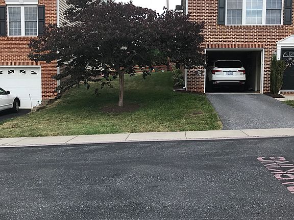 3bed 3bath - End Unit