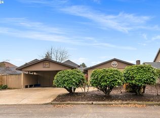 528 Hartke Loop, Oregon City, OR 97045