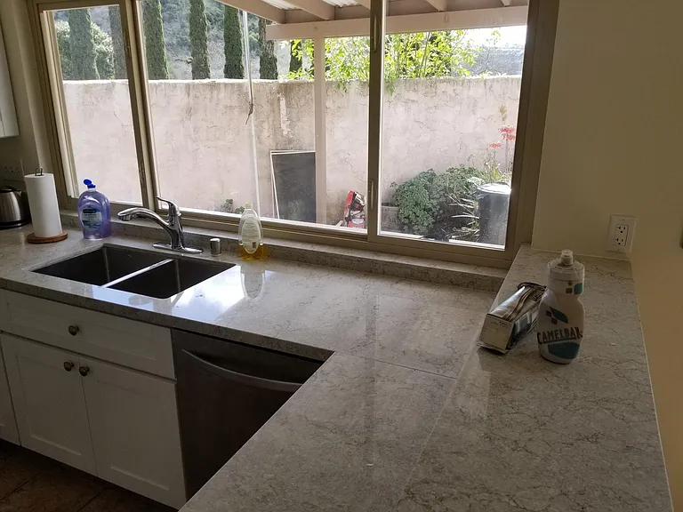 5240 Bloch St — Photo 13
