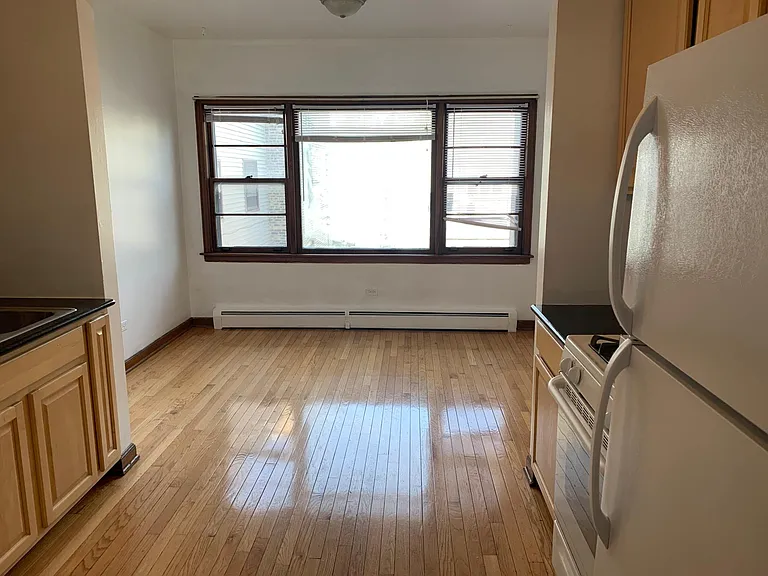 4208 N Leavitt St #2 — Photo 11