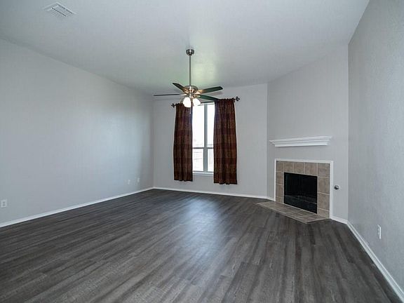 4th image of 1064 Wood Stream Dr