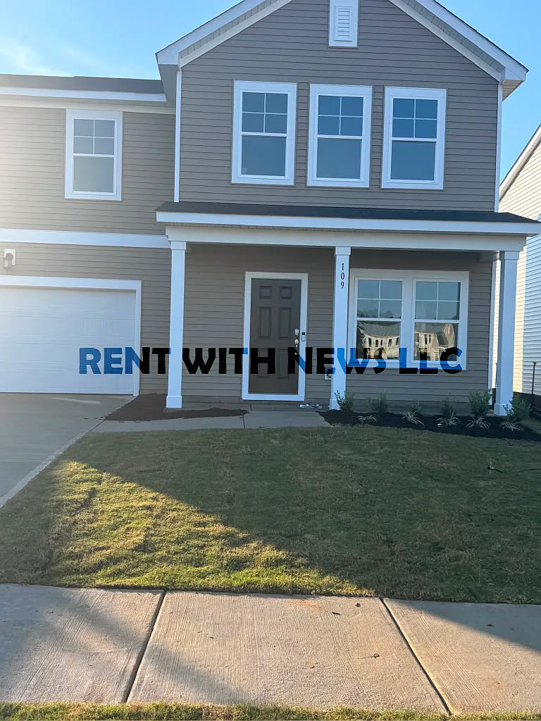 5 bed, 2346 sqft, $2,295 — Photo 2