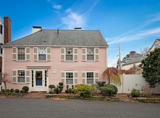 12 Middle St, Marblehead, MA 01945