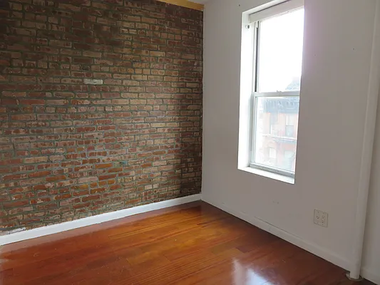 Rented by Majesty Management | media 22