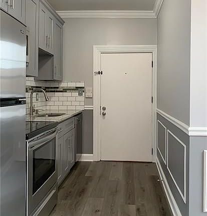 2nd image of 1 Lehns Ct APT 3