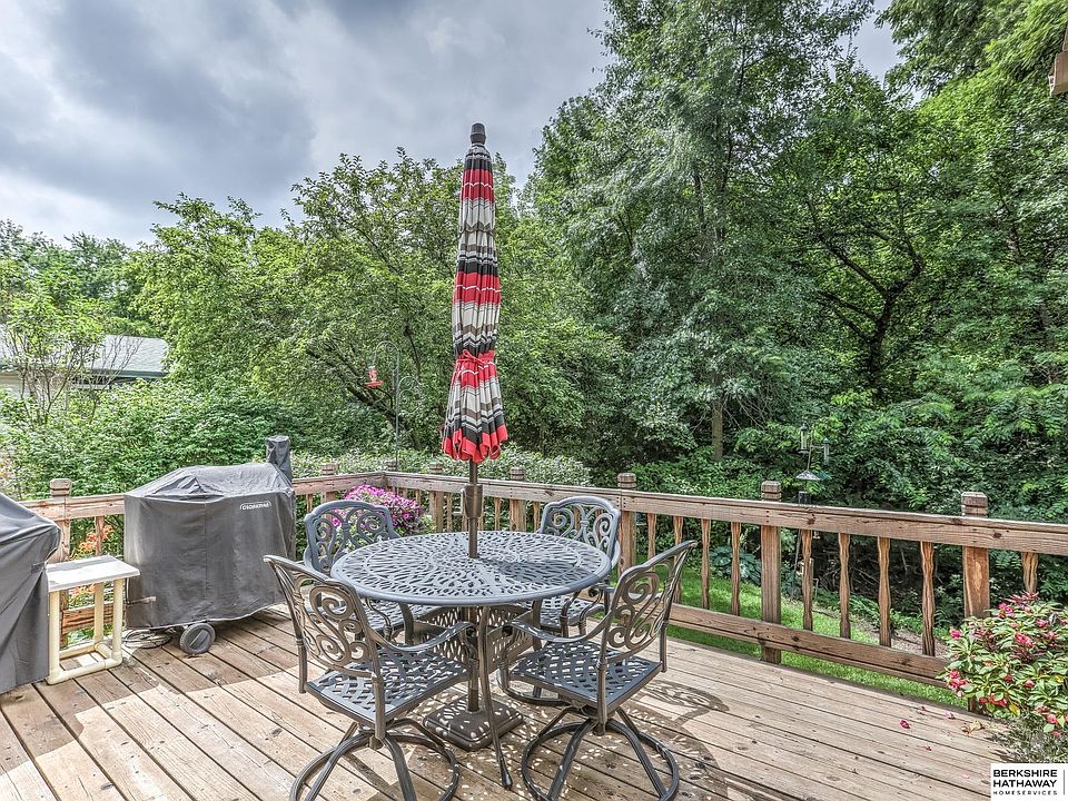 2nd image of 16273 Wood Dr