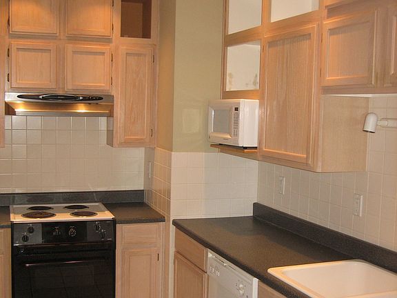 2nd image of 964 Madison Ave Unit C