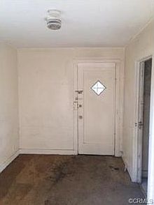 3rd image of 619 E 107th St