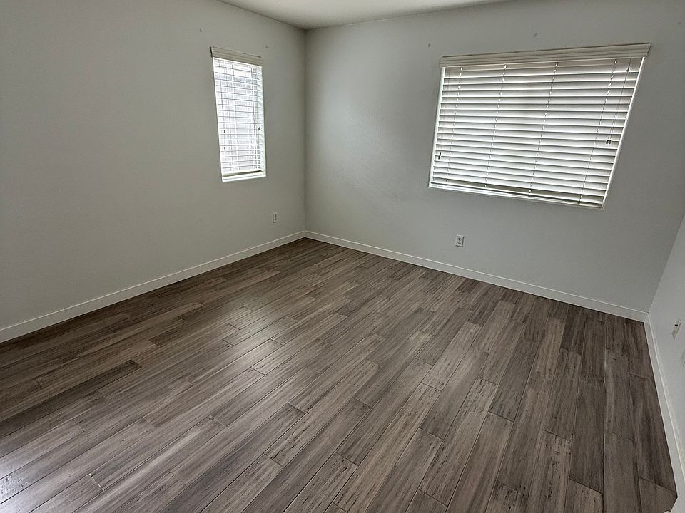 1st image of 8948 Cortina Cir
