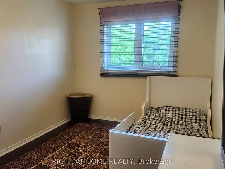 59 Havenhurst Cres — Photo 18