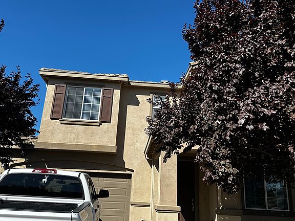 3rd image of 3102 Duke Cir