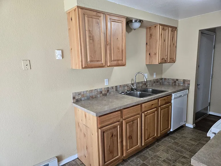 1715 Center Ave #15 — Photo 40