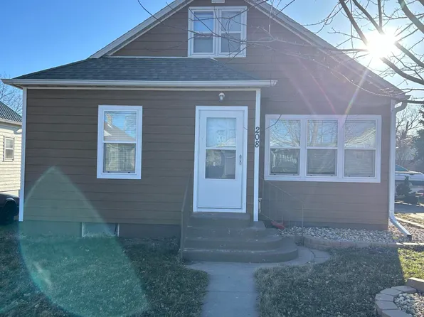 208 S Carpenter St, Tripp, SD 57376