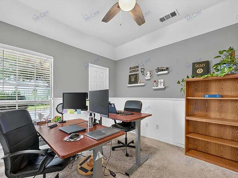 2061 Le Mans Dr — Photo 17