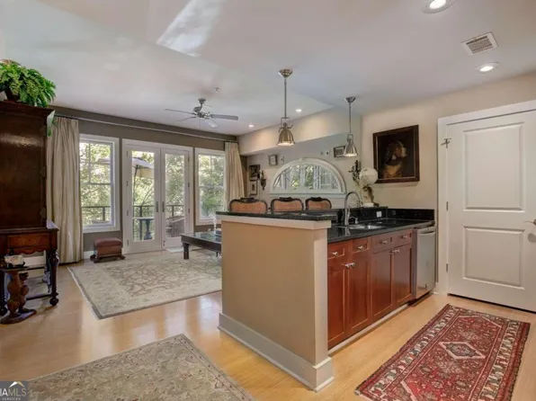 925 Garrett St SE APT 213, Atlanta, GA 30316