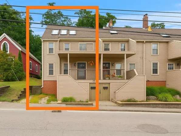 35 Merrimac St Unit 35, Amesbury, MA 01913