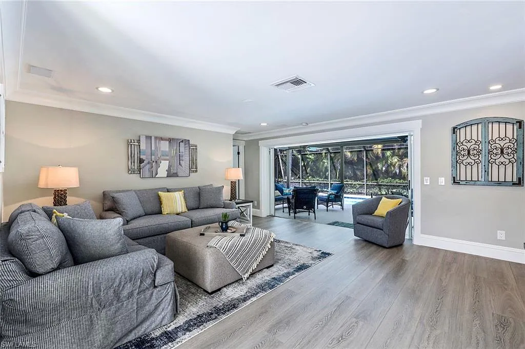 3 bed, 3.0 bath, 1776 sqft, $18,000 — Photo 3