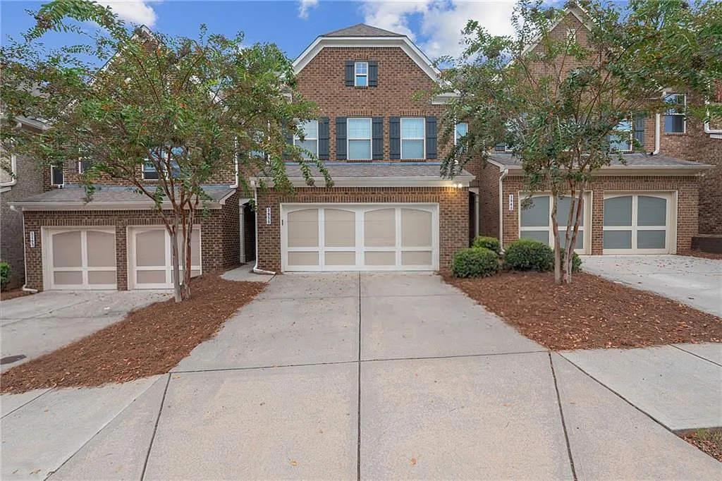 4 bed, 3.5 bath, 2291 sqft, $3,250 — Photo 1