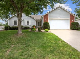 2201 N Woodsbury Rd, Independence, MO 64058