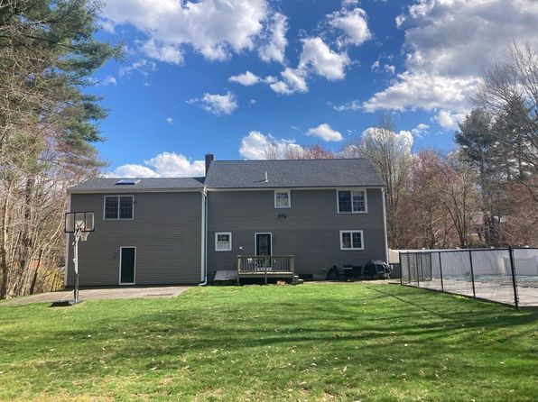 23 Roundtable Rd, North Easton, MA 02356