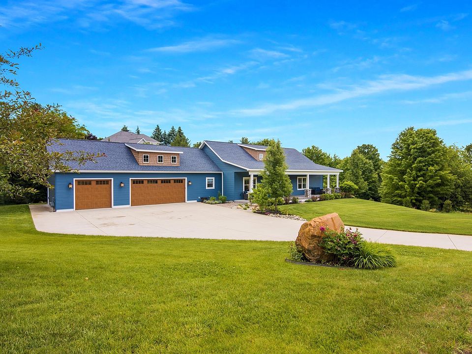 1st image of 4674 Morning Glory Ln
