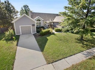 21613 W 50th Ter, Shawnee, KS 66226