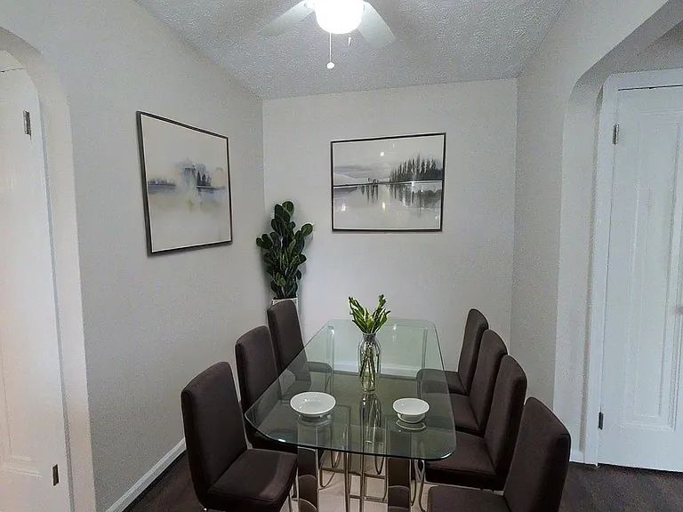 570 Hadley Ave #3 — Photo 6