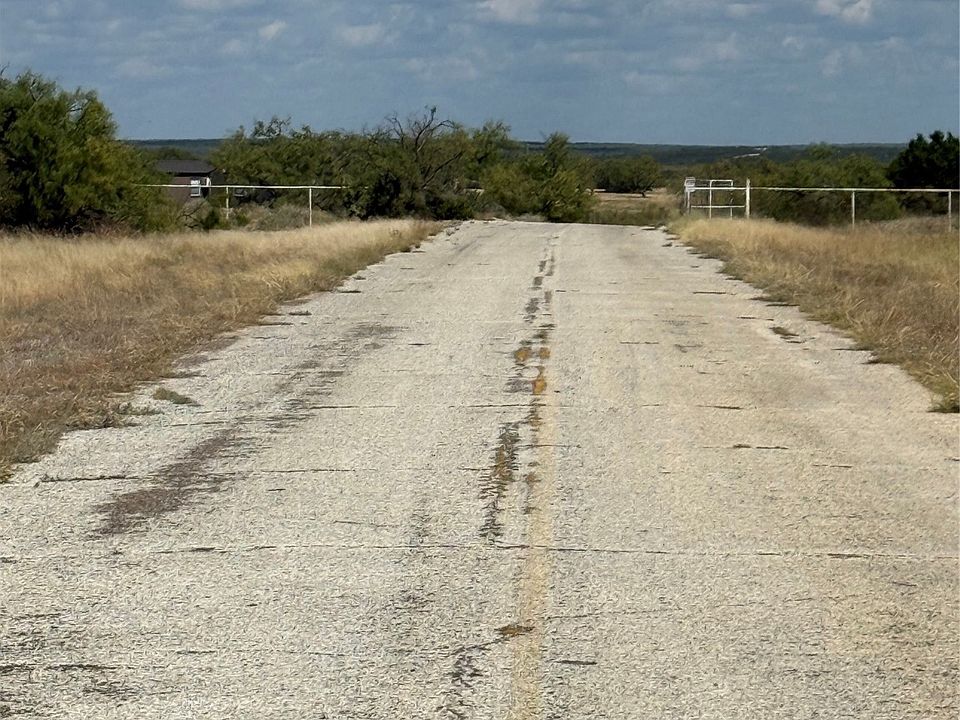 2nd image of 23063 Recreation Rd #11