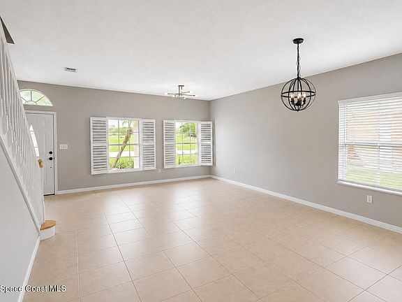 5th image of 781 Glen Abbey Way